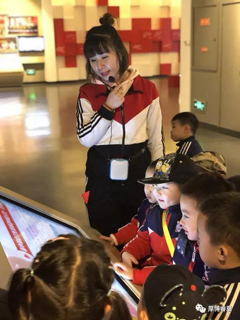 厚博睿恩参观雷锋纪念馆